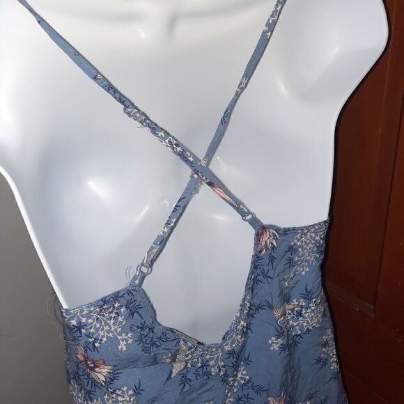 Forever 21 floral tank top - Picture 3 of 3